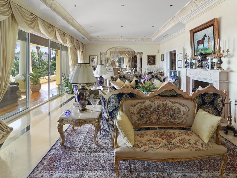 Villa for Sale in Marbella, Malaga 13