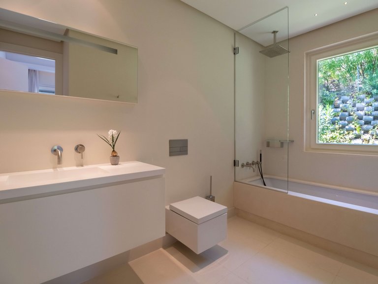 Villa for Sale in Benahavis, Malaga 28