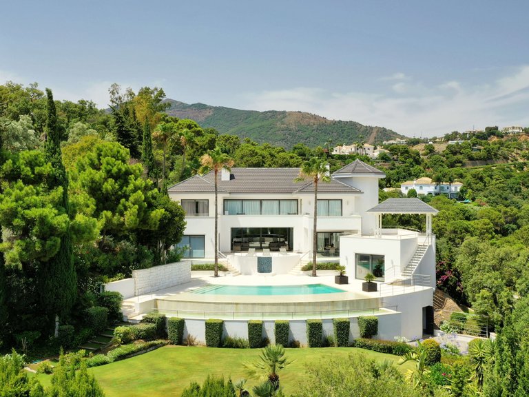 Villa for Sale in Benahavis, Malaga 1
