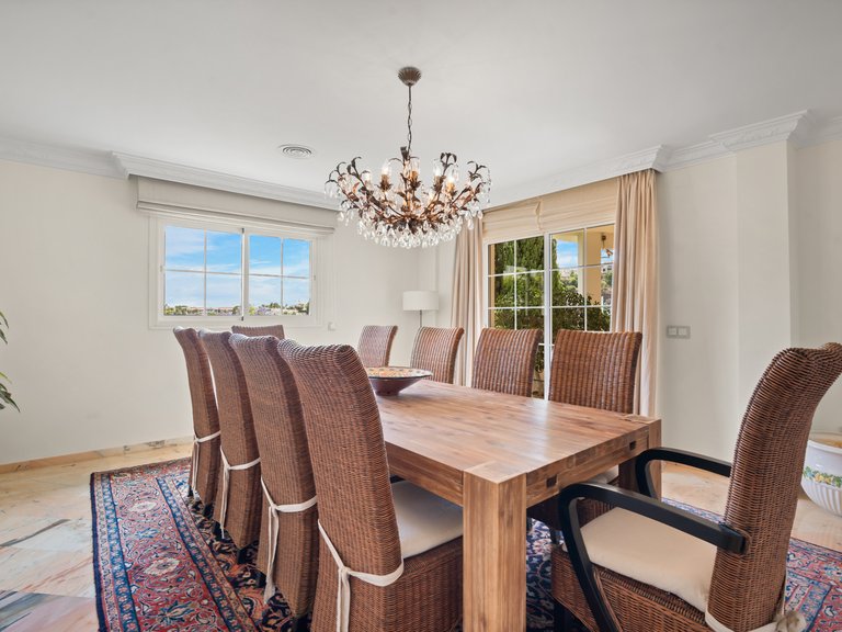 Villa for Sale in Marbella, Malaga 42