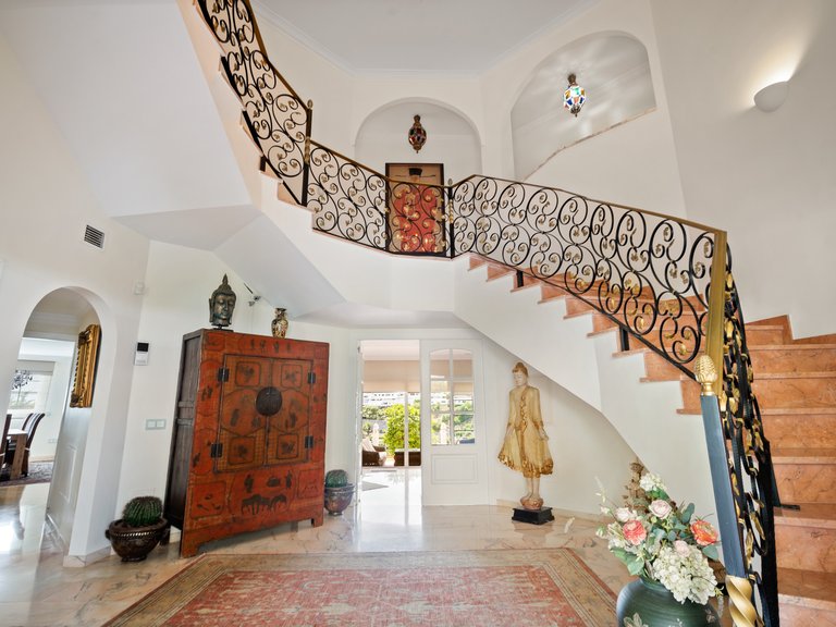 Villa for Sale in Marbella, Malaga 11