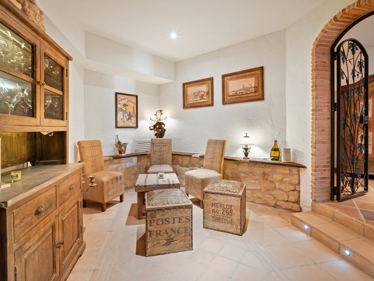 Villa for Sale in Marbella, Malaga 12
