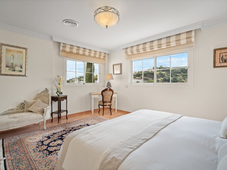 Villa for Sale in Marbella, Malaga 29
