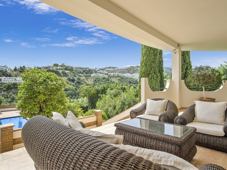 Villa for Sale in Marbella, Malaga 10
