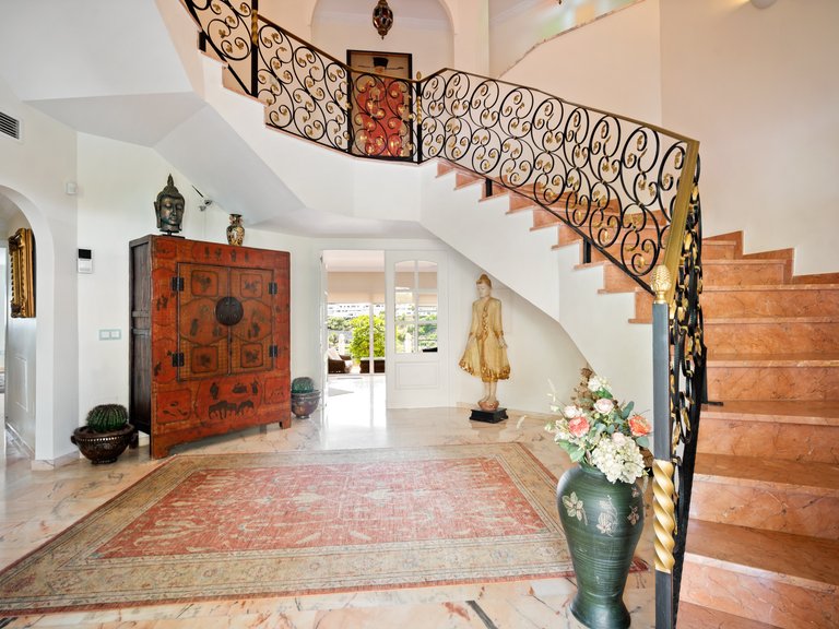 Villa for Sale in Marbella, Malaga 37