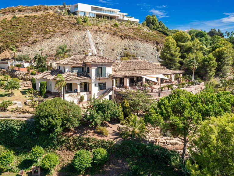 Villa for Sale in Benahavis, Malaga 6