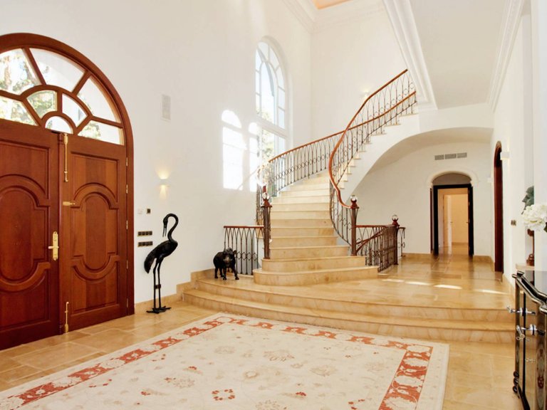 Villa for Sale in Benahavis, Malaga 12