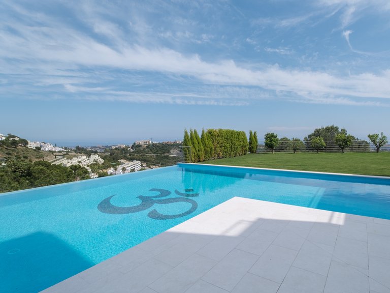 Villa for Sale in Marbella, Malaga 14