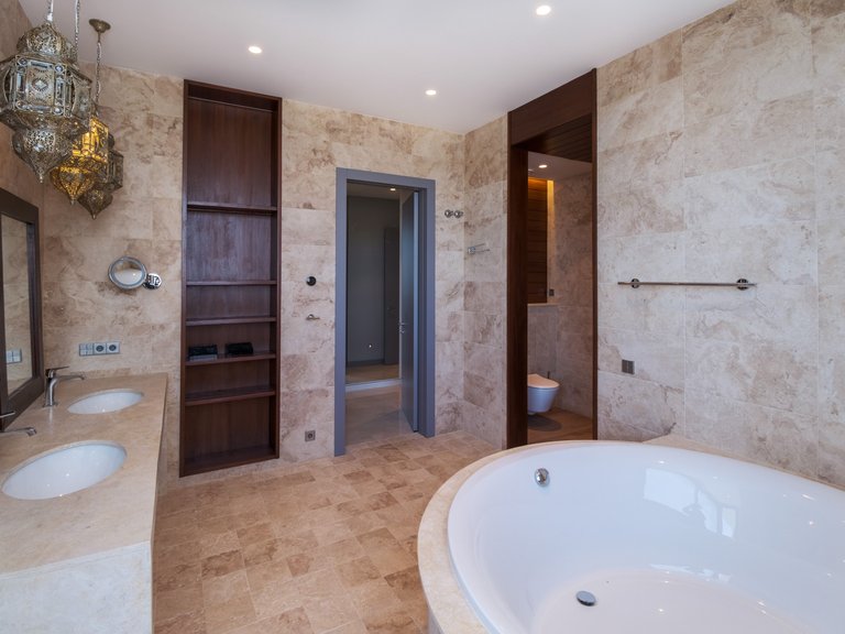 Villa for Sale in Marbella, Malaga 41