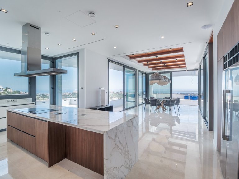Villa for Sale in Marbella, Malaga 3