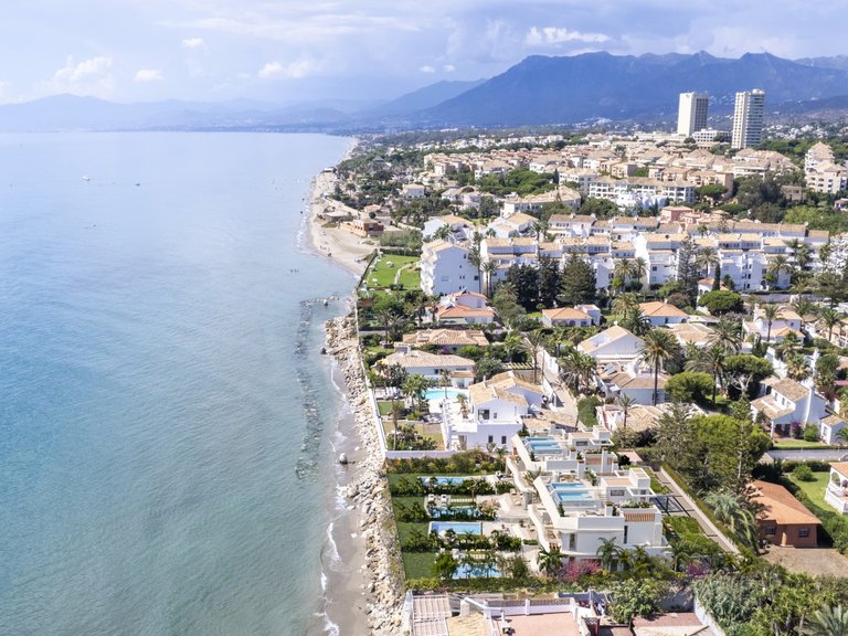 Villa for Sale in Marbella, Malaga 11