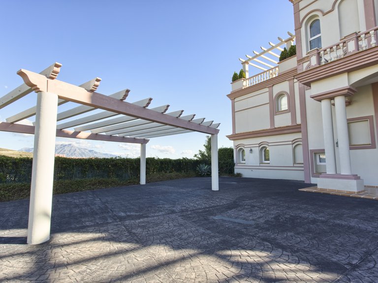 Villa for Sale in Benahavis, Malaga 7