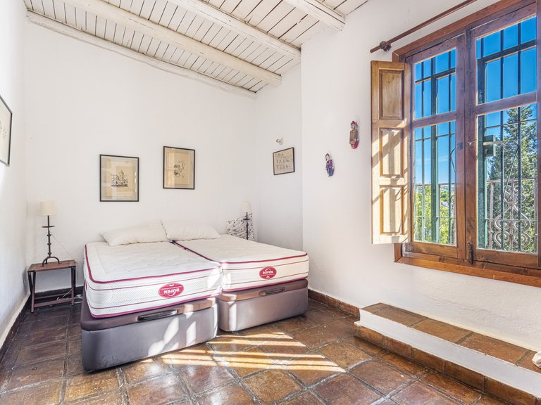 Villa for Sale in Marbella, Malaga 11
