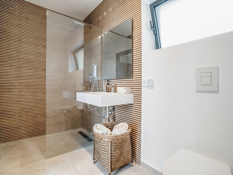 Villa for Sale in Marbella, Malaga 18