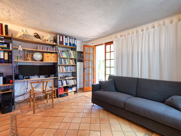 Villa for Sale in Estepona, Malaga 35
