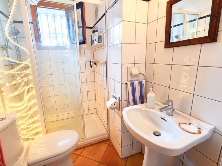 Villa for Sale in Estepona, Malaga 31