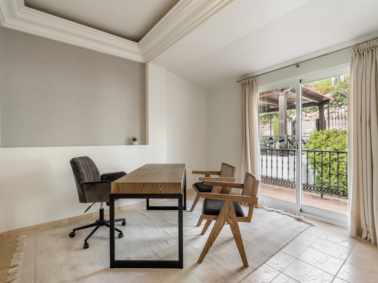 Villa for Sale in Marbella, Malaga 25