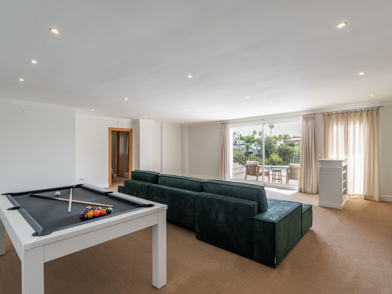 Villa for Sale in Marbella, Malaga 33