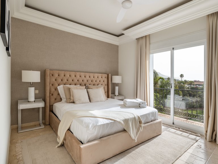 Villa for Sale in Marbella, Malaga 21