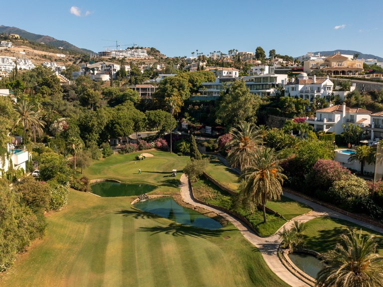 Villa for Sale in Marbella, Malaga 1