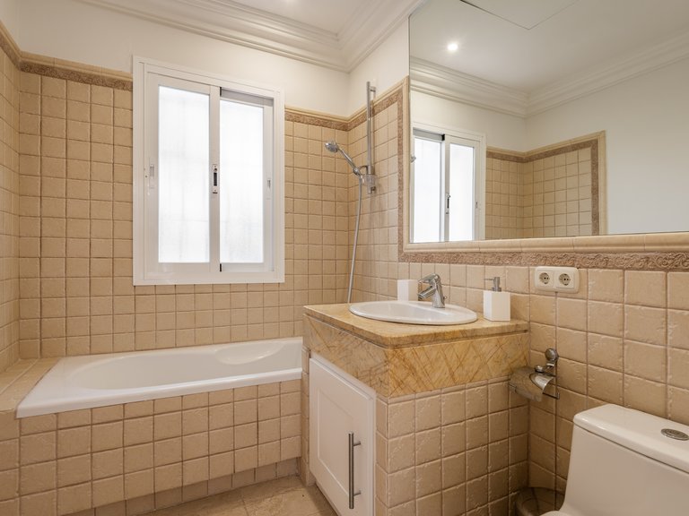 Villa for Sale in Marbella, Malaga 22