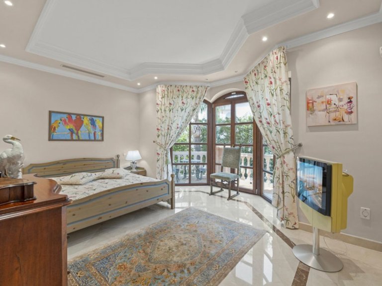 Villa for Sale in Marbella, Malaga 13