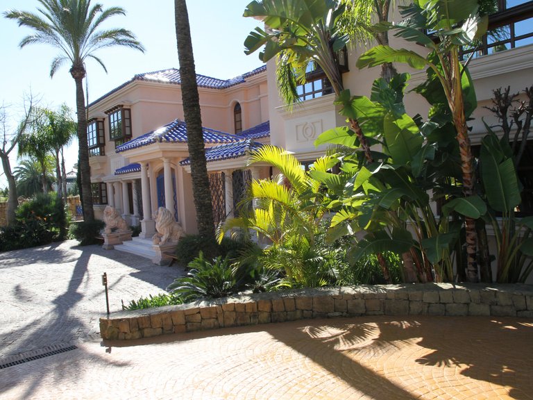 Villa for Sale in Marbella, Malaga 36