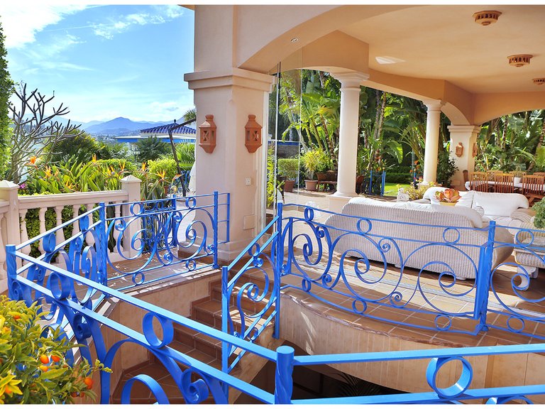 Villa for Sale in Marbella, Malaga 25