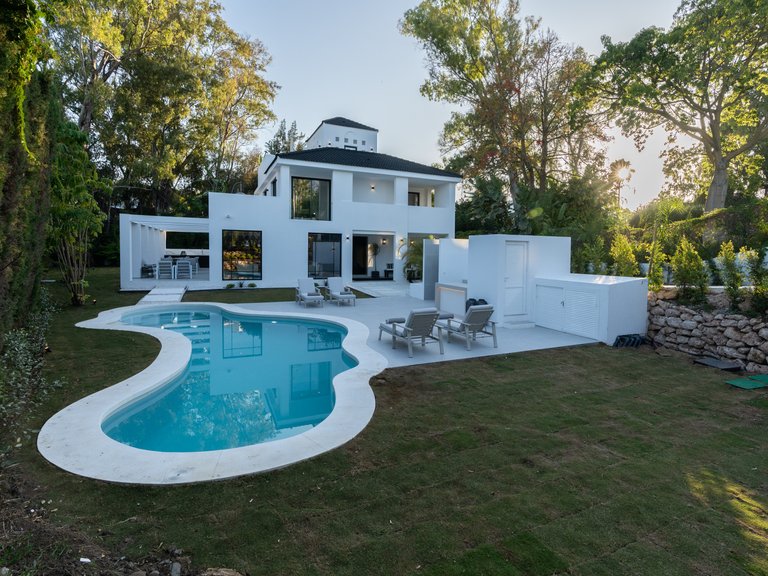Villa for Sale in Marbella, Malaga 2