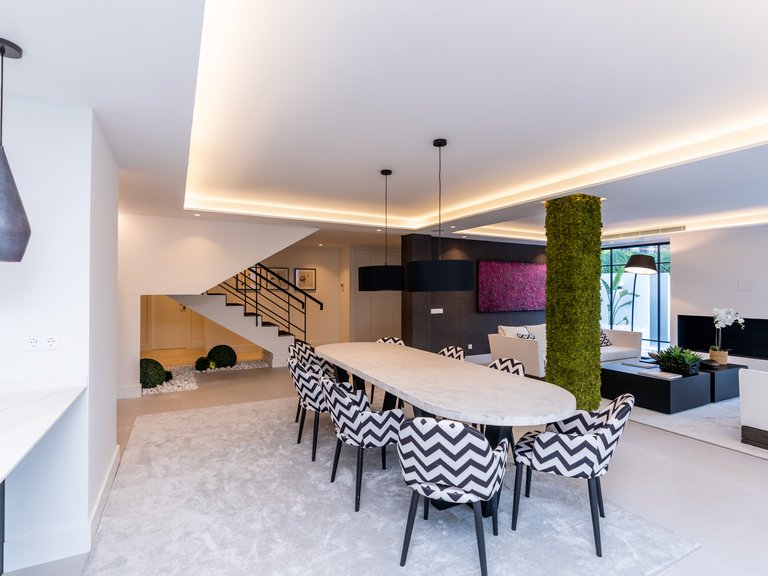 Villa for Sale in Marbella, Malaga 6