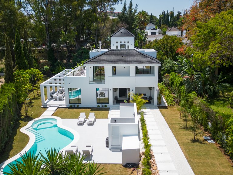 Villa for Sale in Marbella, Malaga 47