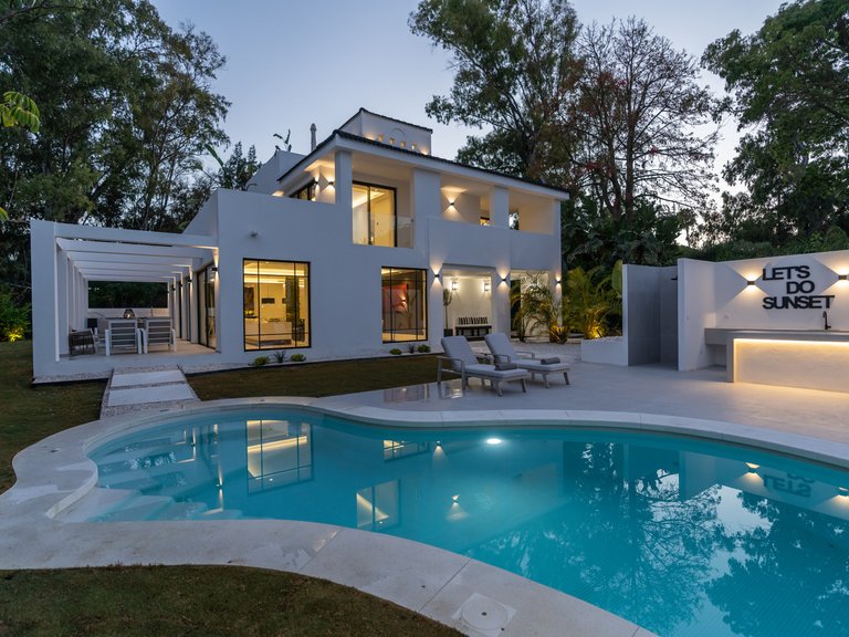 Villa for Sale in Marbella, Malaga 56
