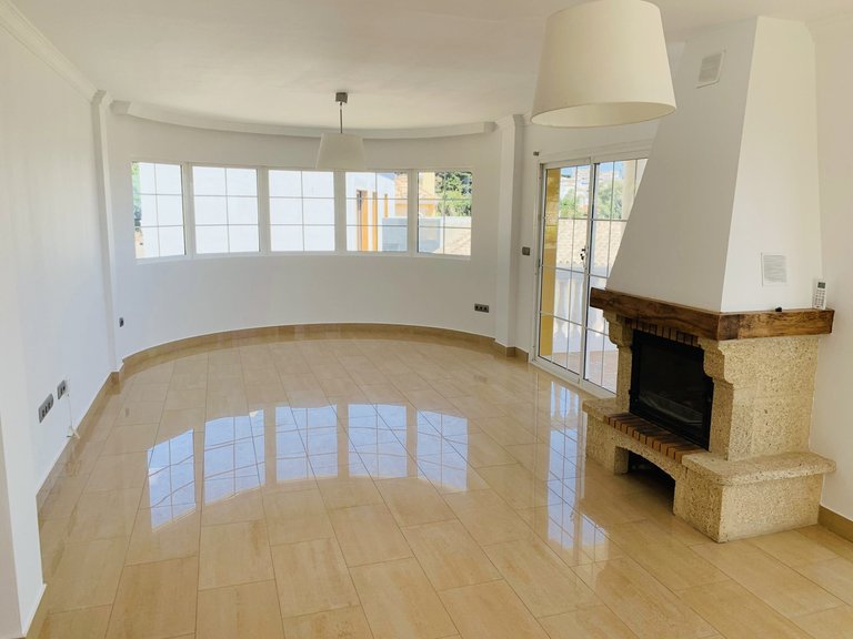 Villa for Sale in Benalmadena, Malaga 11
