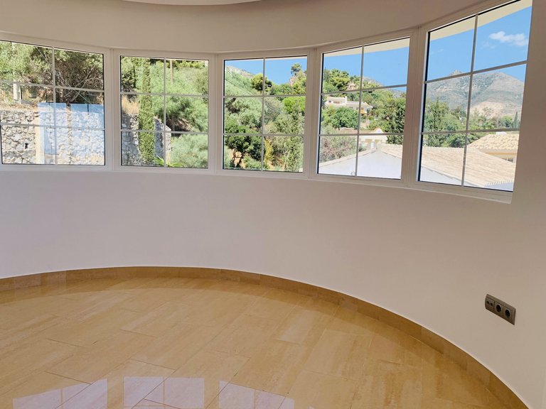 Villa for Sale in Benalmadena, Malaga 12