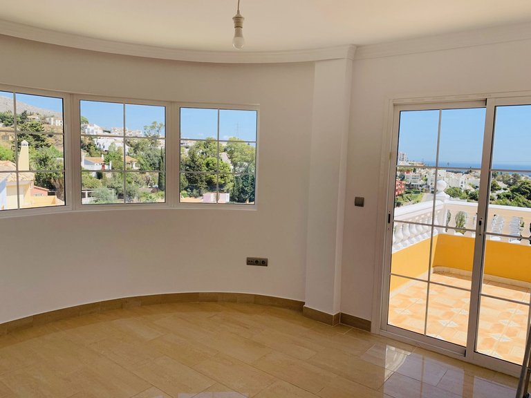 Villa for Sale in Marbella, Malaga 10