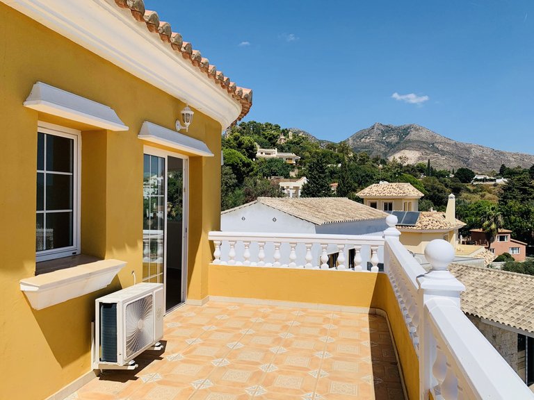 Villa for Sale in Marbella, Malaga 17