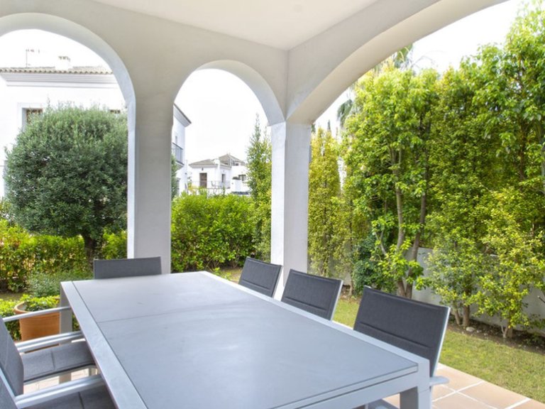 Villa for Sale in Estepona, Malaga 18