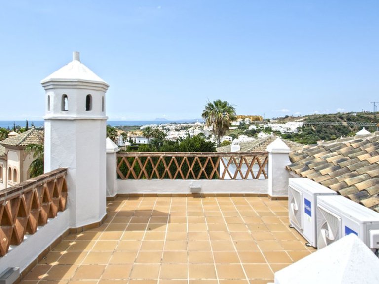 Villa for Sale in Marbella, Malaga 24