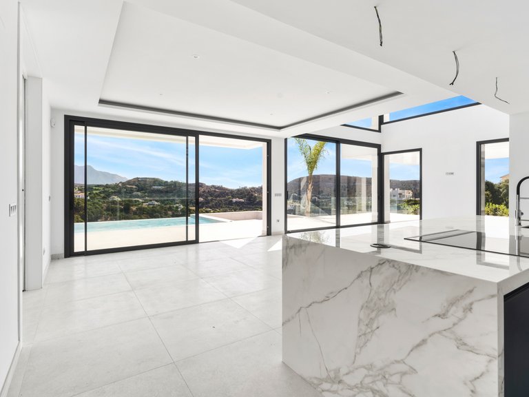 Villa for Sale in Marbella, Malaga 27