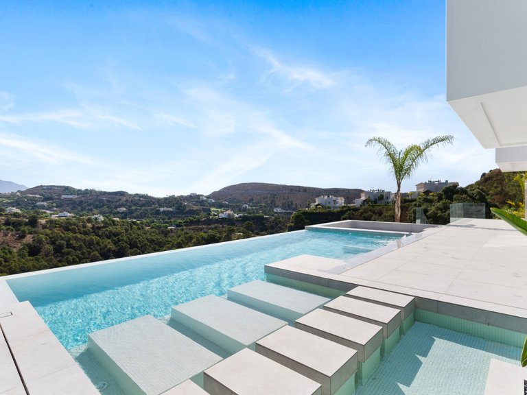 Villa for Sale in Marbella, Malaga 19