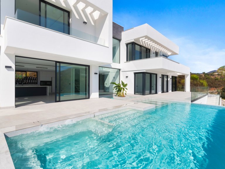 Villa for Sale in Marbella, Malaga 18