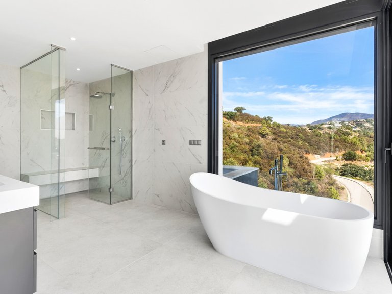 Villa for Sale in Marbella, Malaga 28