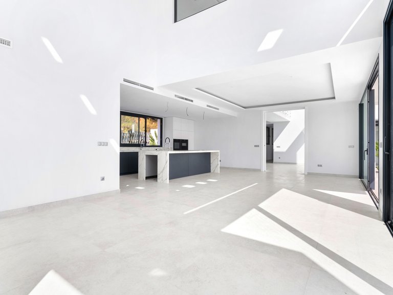 Villa for Sale in Marbella, Malaga 12