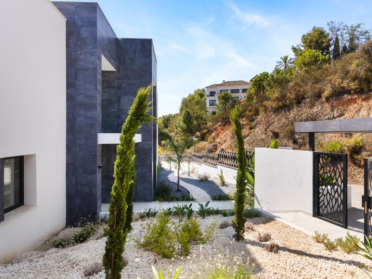 Villa for Sale in Marbella, Malaga 3