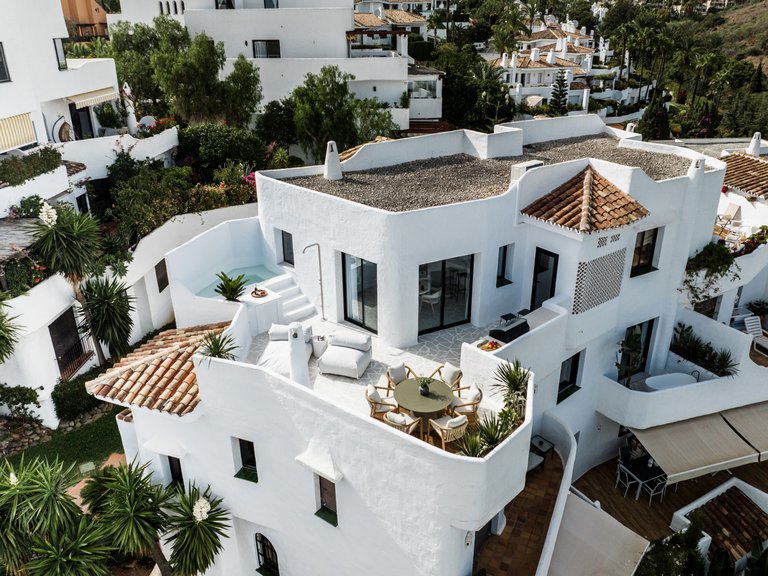 Apartment for Sale in Marbella, Malaga 24