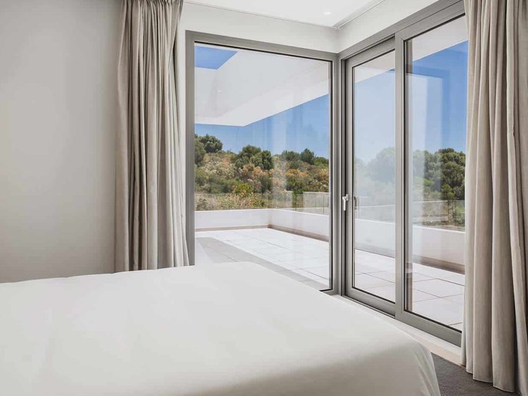 Villa for Sale in Marbella, Malaga 16