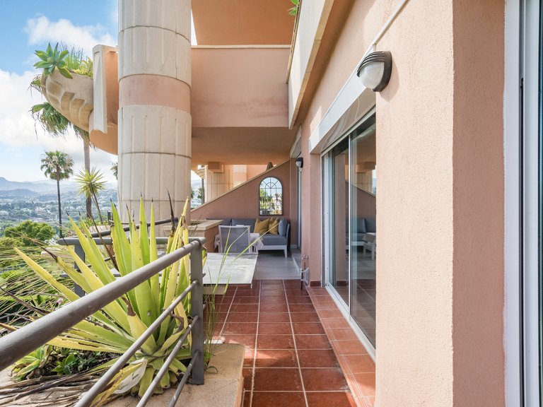 Apartment for Sale in Marbella, Malaga 30