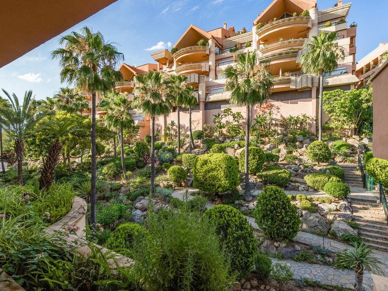 Apartment for Sale in Marbella, Malaga 34
