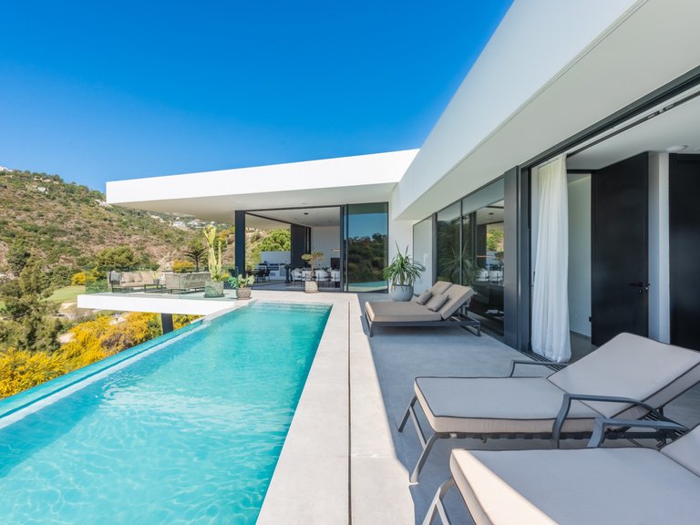 Villa for Sale in Marbella, Malaga 17