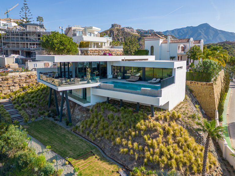 Villa for Sale in Marbella, Malaga 2